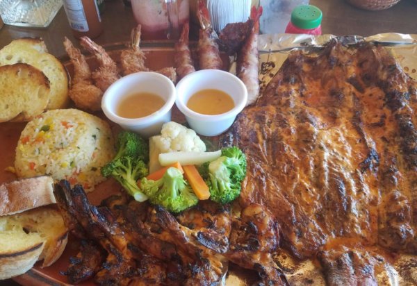 Los Conos Restaurant Bar — photograph 2