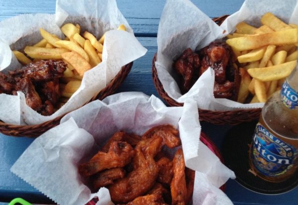 Wingz -N- Tingz — photograph 3