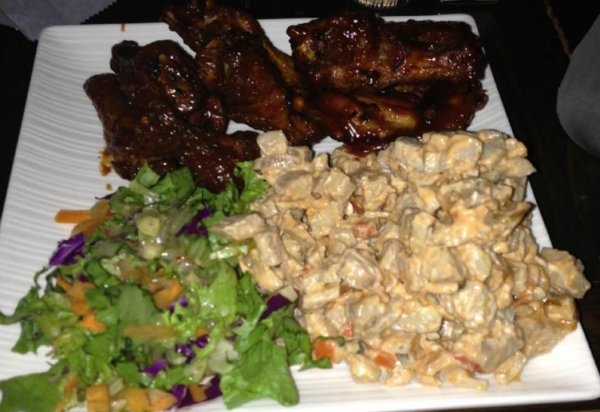 Wingz -N- Tingz — photograph 5