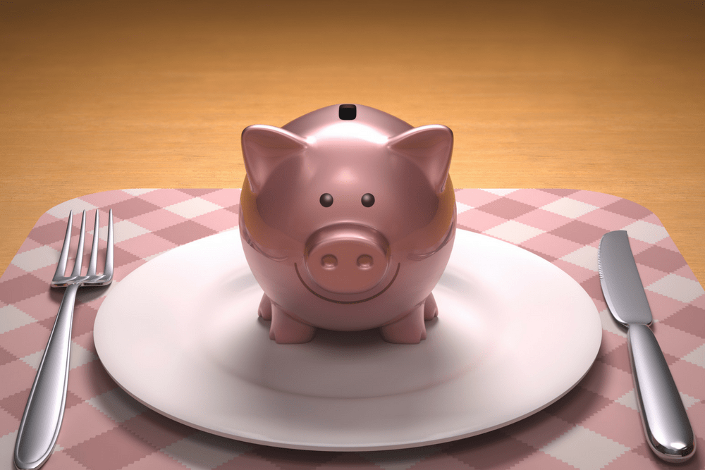 6 Ways to Save Money at Restaurants