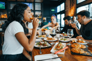How to Tell If a Restaurant Is Safe to Eat At