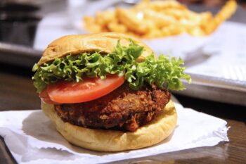 The Ultimate Guide to Finding the Best Deals at Fast Food Restaurants