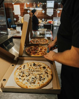 10 Powerful Strategies to Dominate the Food Industry and Outshine Competitors