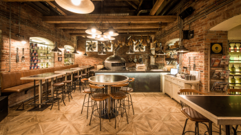 8 Essential Types Of Restaurant Furniture You Need