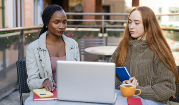 Why Students and Freelancers Choose Restaurants and Cafes as Workspaces