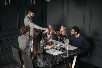 Why Face-to-Face Dining Still Beats a Glowing Screen