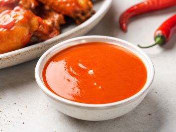 Buffalo Sauce: What It Is Popular, and How to Make It?