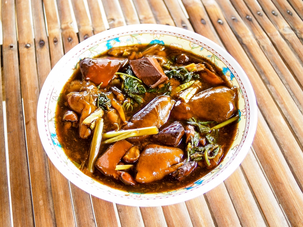 Free thai cuisine dish image
