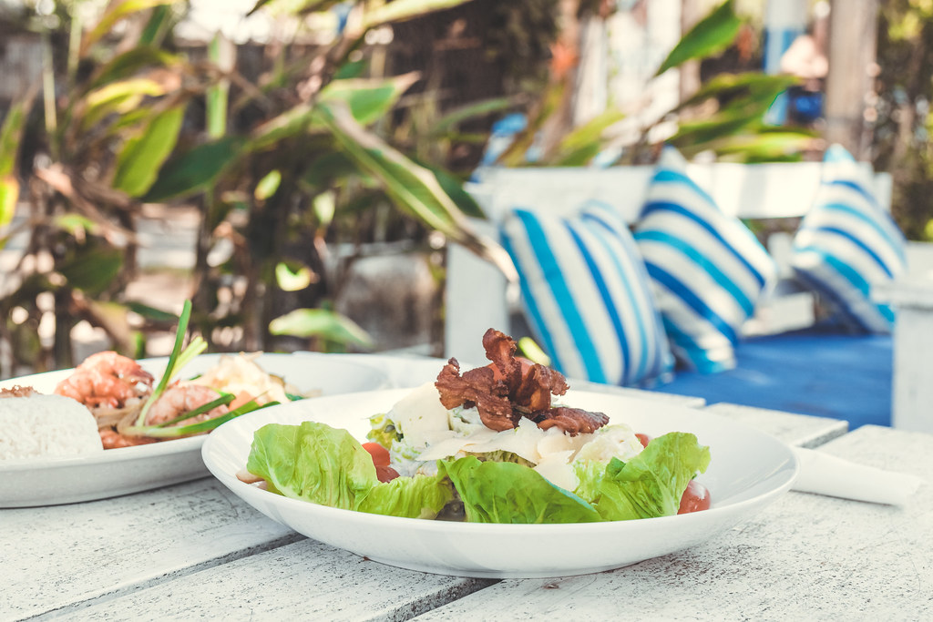 Enjoying Lunch Without Feeling Rushed