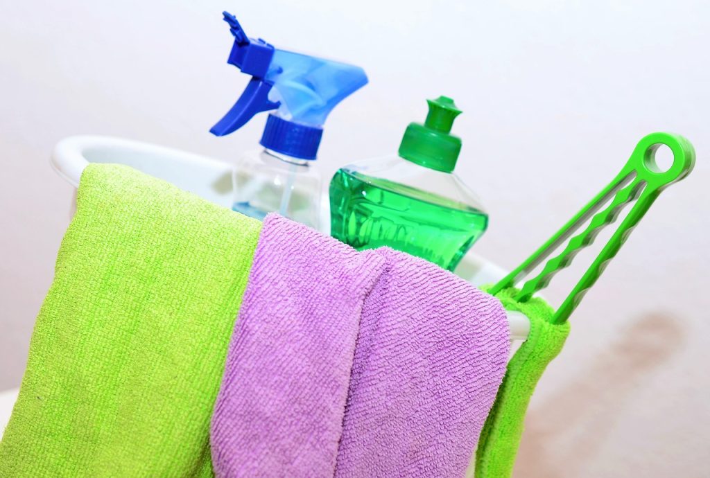 How Commercial Cleaning Services Help Maintain a Healthier and More Productive Workplace