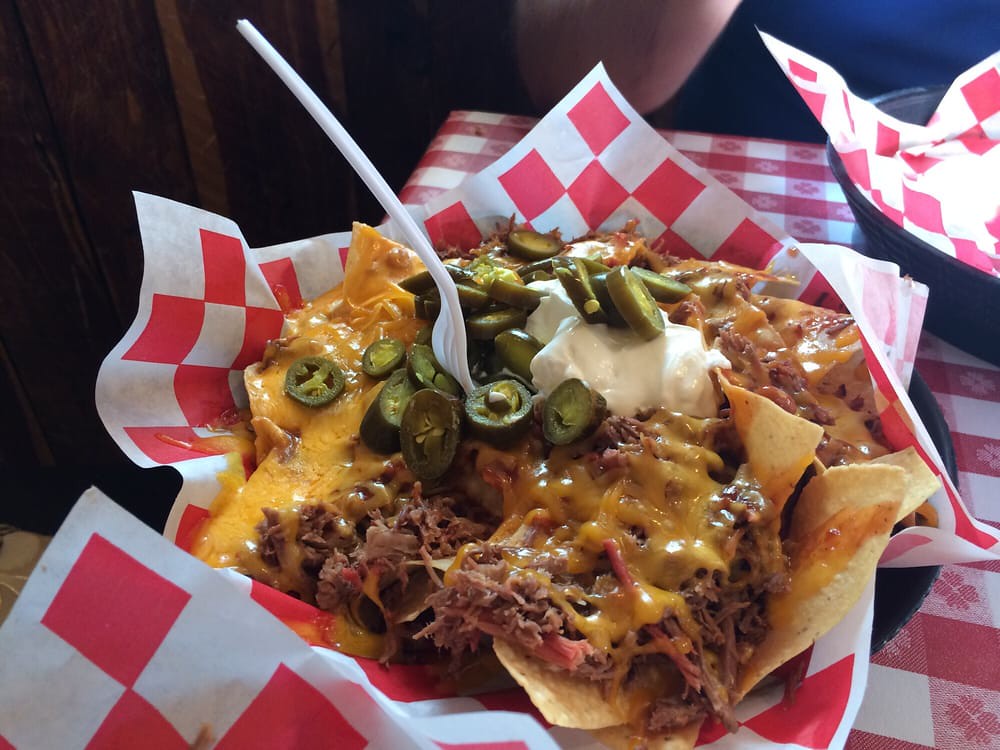 Pulled pork nachos