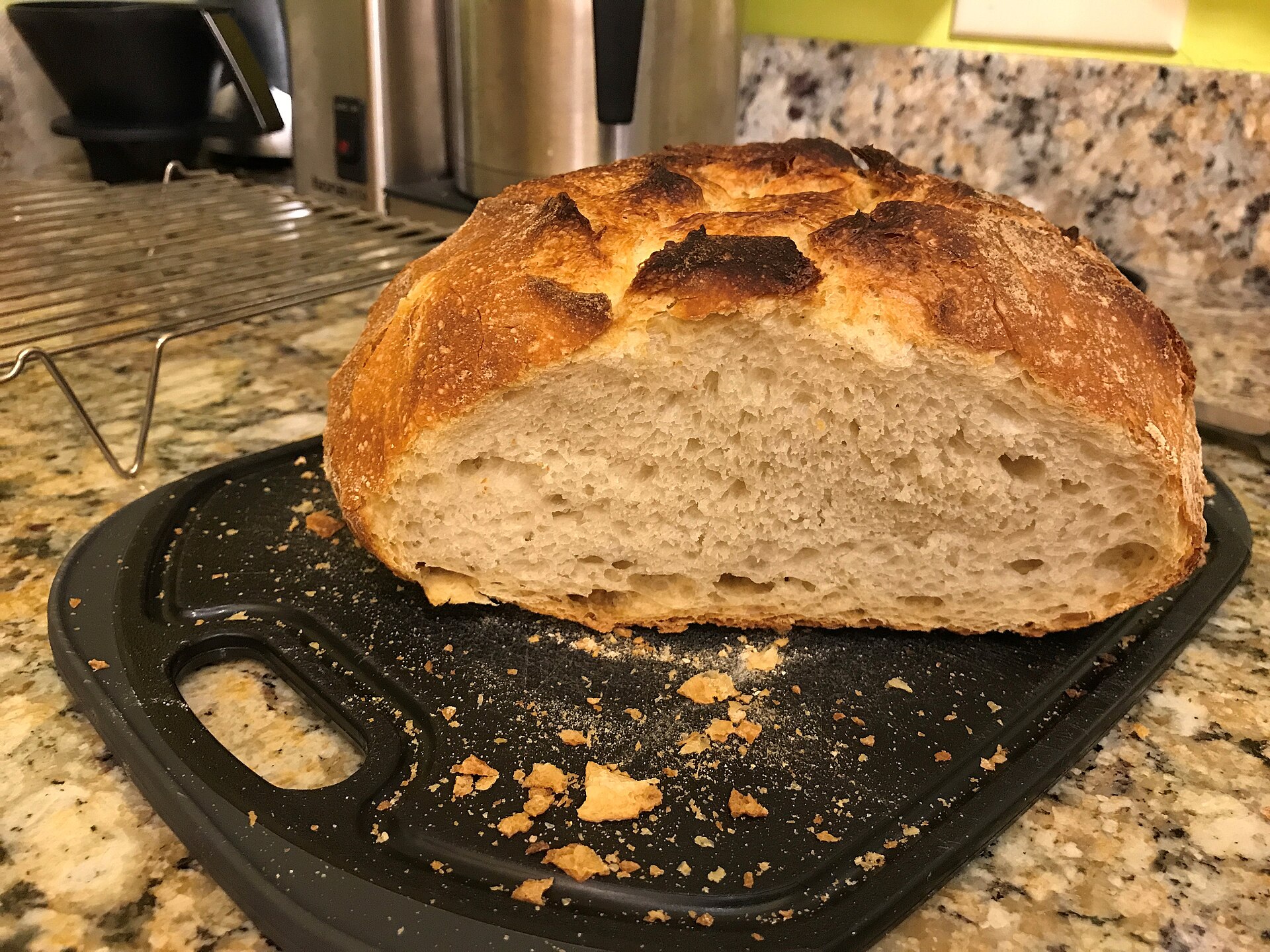 How the Right Bread Knife Transforms Restaurant Bread Service