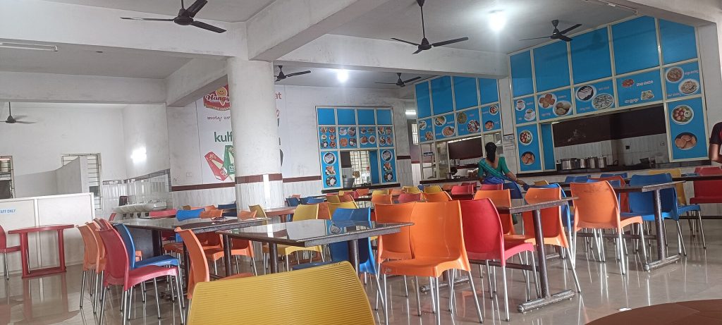 Cafeteria 2