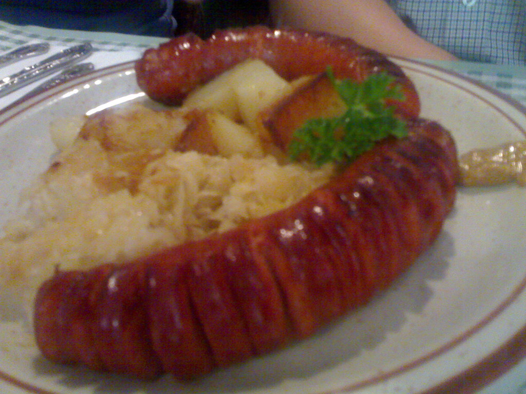 Jaegorhof Schnitzel Quest Yummy food - Roland in Vancouver (125)