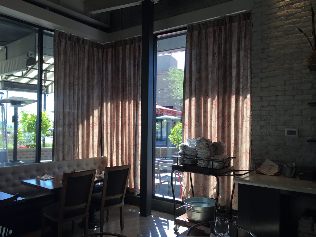 North (Fox Restaurant Concepts), Tucson, AZ - Virelai 3403-04